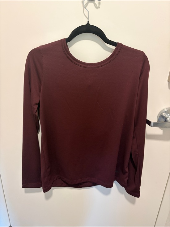 Nike Tops - Nike Women's Small Long Sleeve Crew Top - Maroon